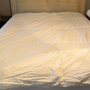 Duvet -Calvin Klein Home All Season Duvet